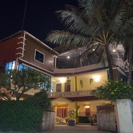 Vedha Beach Resort Alappuzha Екстер'єр фото